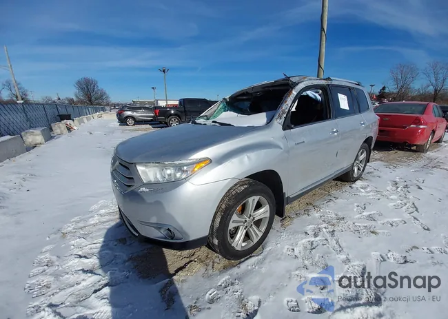 5TDDK3EH2CS145084: 44191879