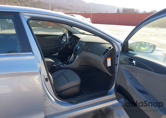 KMHEC4A48CA027950: 44191971