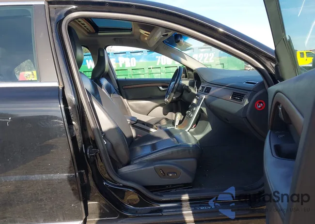 YV1940AS5B1138717: 44191998