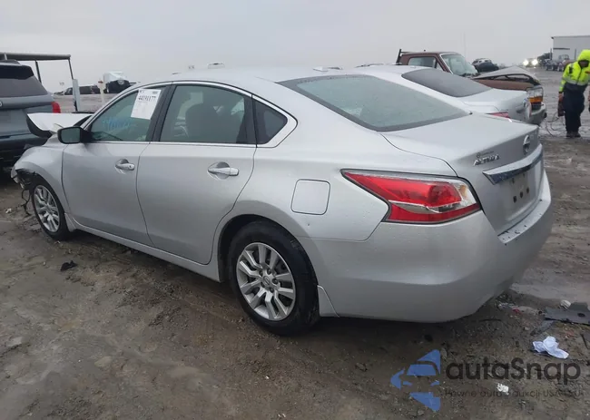 1N4AL3AP1FC157526: 44191177