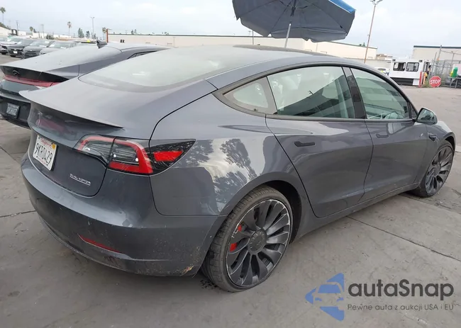 5YJ3E1EC3PF712697: 44191352