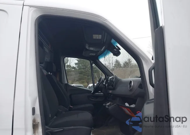 W1Y4EBVY7NT087930: 44191393