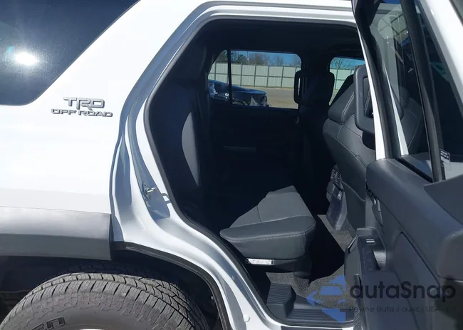 JTEVA5BR2S5041663: 44192481