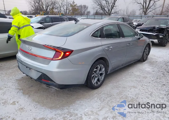 5NPEL4JA0MH113743: 44192496