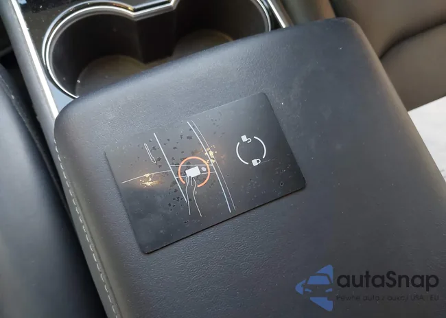 5YJ3E1EAXJF076866: 44192512