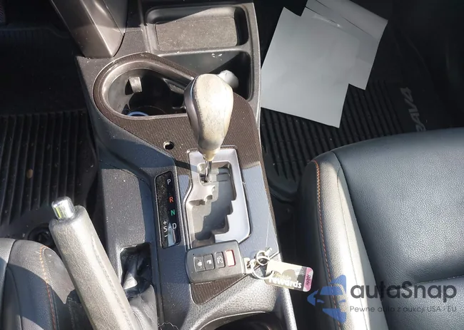 JTMJJREV5JD182041: 44192525