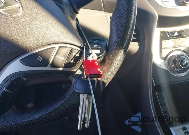 KMHDH4AE1CU310825: 44192539