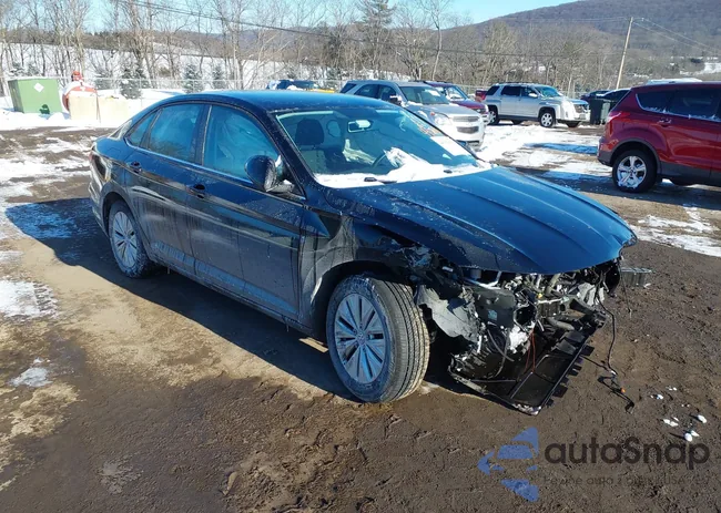 3VWC57BU9KM257839: 44192618