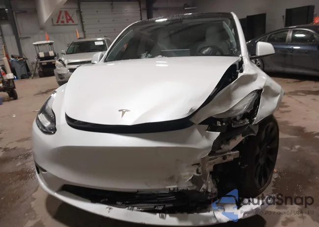 5YJYGAEEXMF186940: 44192671