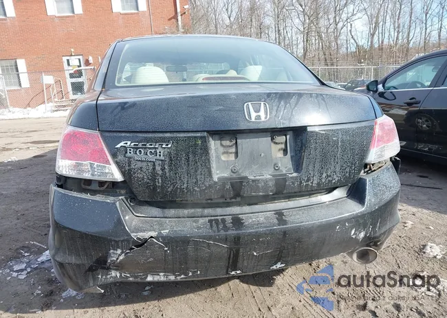 1HGCP26448A11745: 44192717