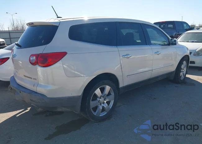 1GNKRLED1BJ415733: 44192745