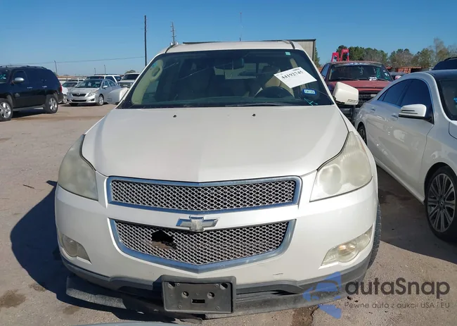 1GNKRLED1BJ415733: 44192745