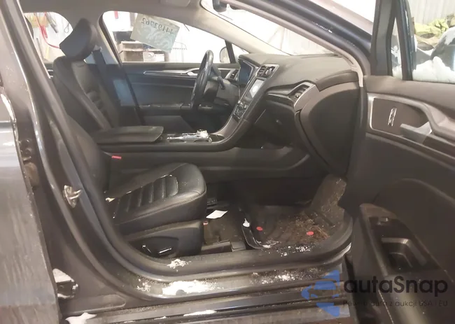 3FA6P0CD3LR145564: 44192762