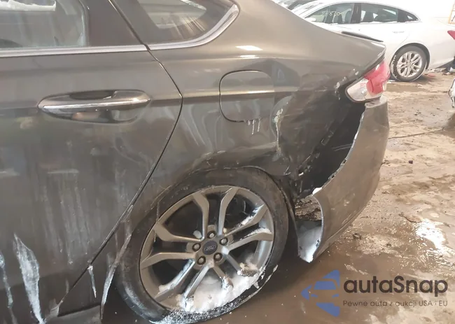 3FA6P0CD3LR145564: 44192762