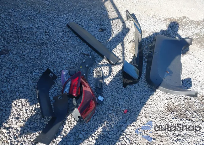 KL79MTSL1MB042155: 44192809