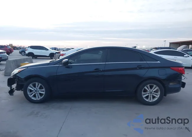 5NPEB4AC4DH668554: 44192811