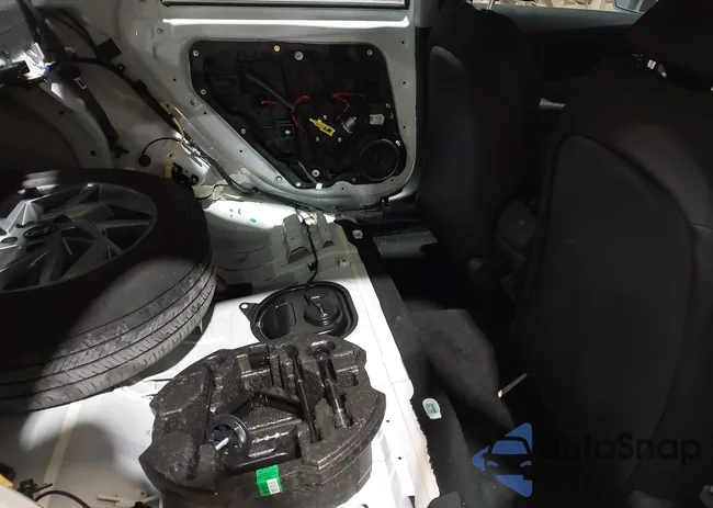 KMHLM4DG9R4663813: 44192849