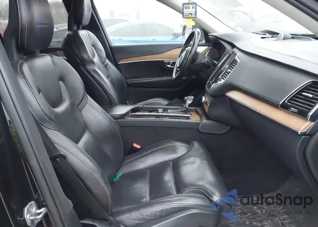 YV4A22PLXG1041800: 44192898