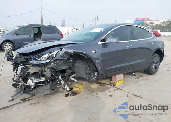 5YJ3E1EA8JF040075: 44192964