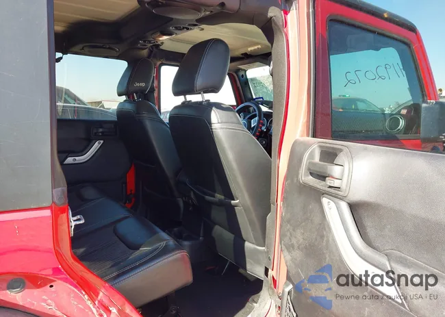 1C4BJWDG5EL241090: 44192072