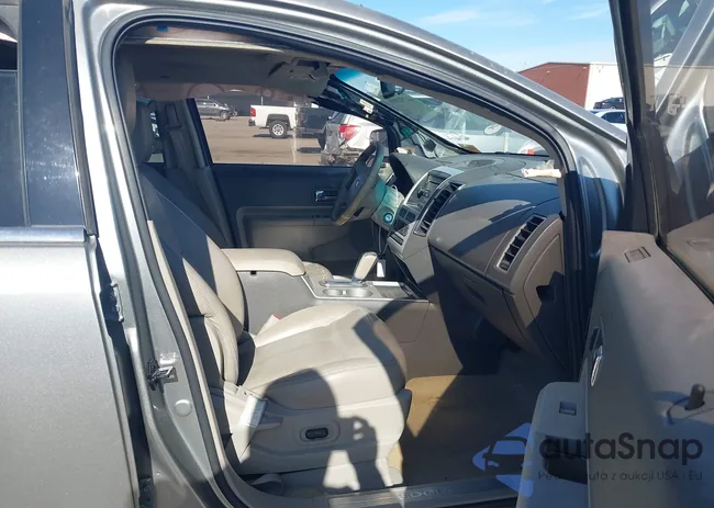 2FMDK39CX8BA06629: 44192096