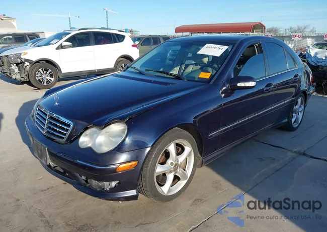 WDBRF52H76F763630: 44192281