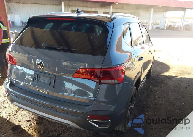 3VVEX7B2XRM020437: 44192330