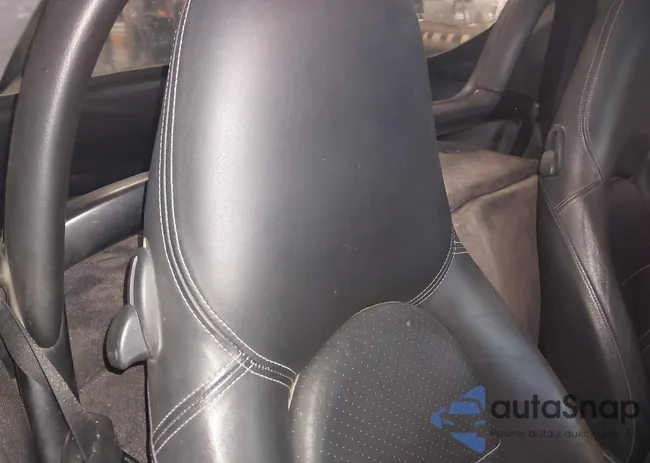 WP0CA2986YU620449: 44192363