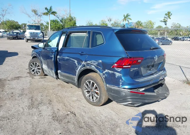 3VV3B7AX0LM042733: 44192384