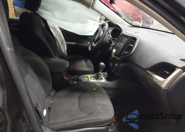 1C4PJMCB0GW145028: 44193405