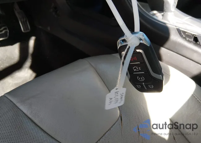 3FA6P0SU5GR315852: 44193406