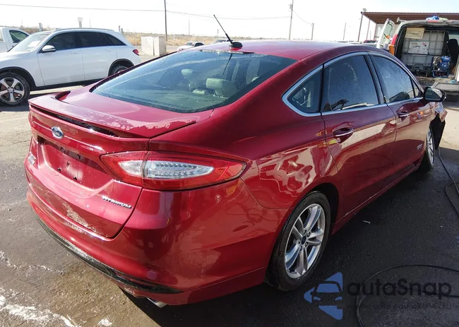 3FA6P0SU5GR315852: 44193406