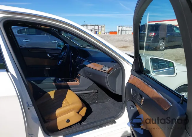 WDDHF5KB9DA696828: 44193439