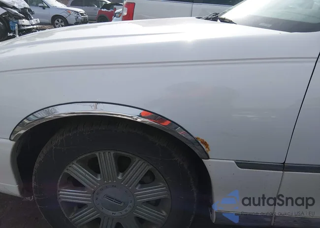 1LNHM83W53Y619801: 44193464