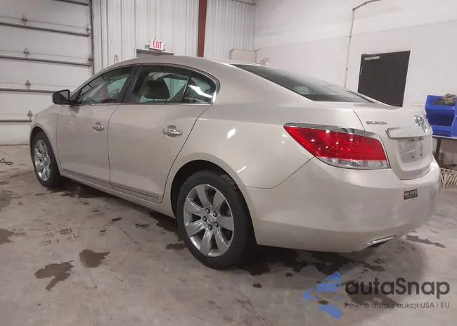 1G4GC5E38CF305586: 44193485