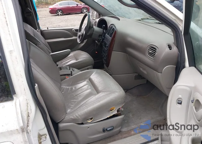 2C4GP54L63R195690: 44193636