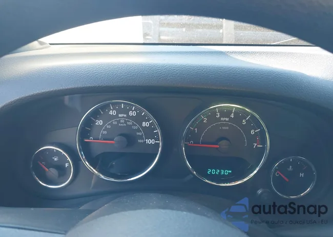 1C4BJWDG8HL567051: 44193646