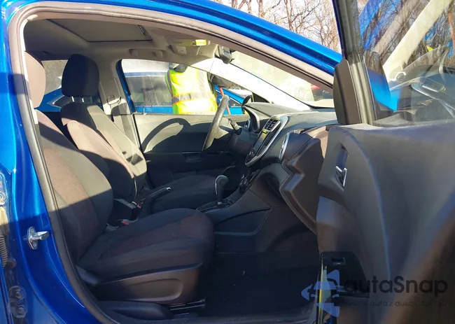 1G1JD6SB4H4115580: 44193667