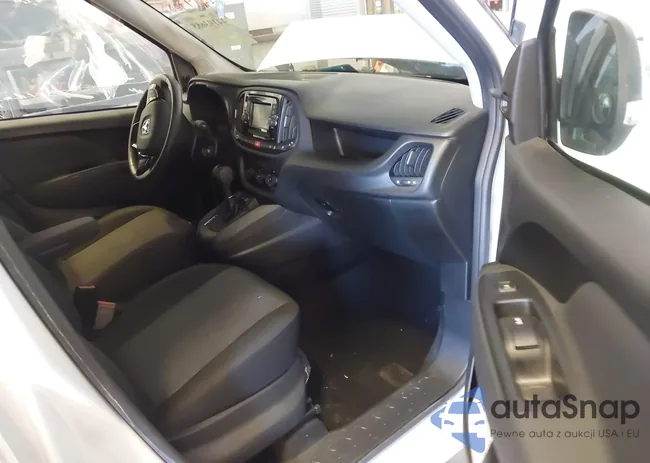 ZFBHRFAB0N6Y60449: 44193685