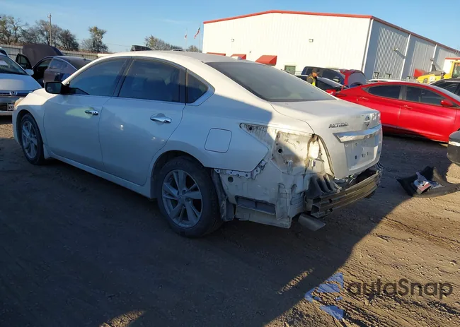 1N4AL3AP3EC203811: 44193702