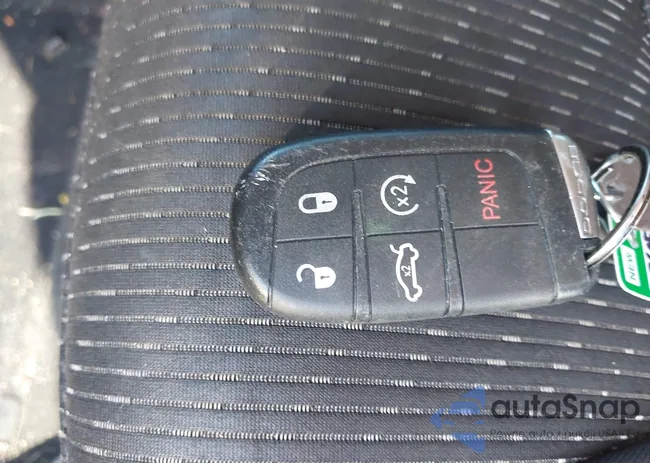 3C4PDCBG0DT552833: 44193711