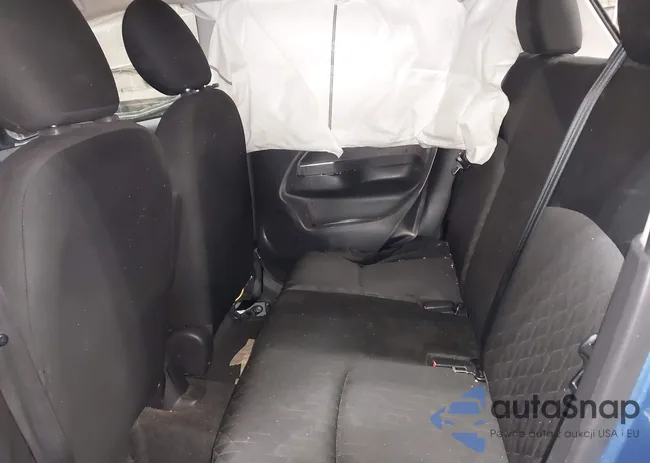 ML32AUHJ1RH002366: 44193746