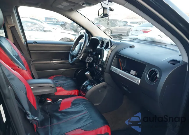 1C4NJDBB5HD143295: 44193758