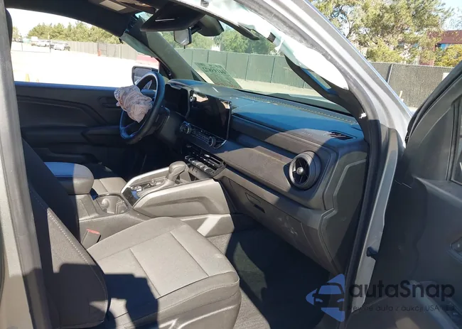 1GCPSBEK5P1202755: 44193872