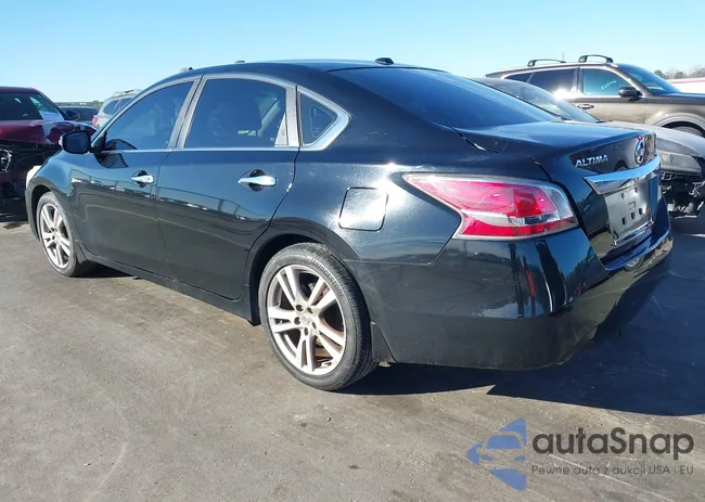 1N4BL3APXEC153218: 44193928