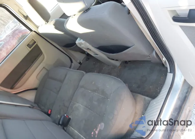 1FMCU93GX9KB77344: 44193934