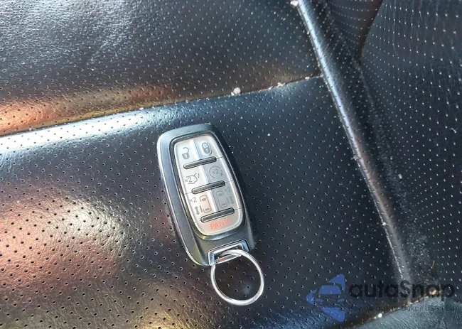 2C4RC1EG1HR647700: 44193940