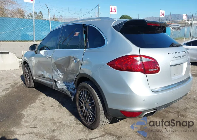 WP1AE2924CLA91992: 44193018