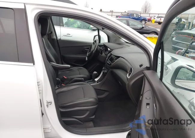 3GNCJPSB0JL309321: 44193064