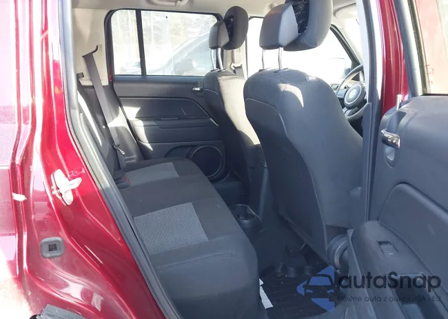 1C4NJPBA5GD764995: 44193085